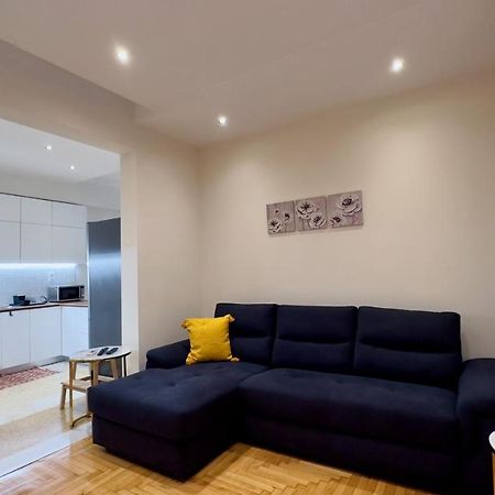 Spacious Luxury Apartment In Athens, Tan Efroniou Exterior photo