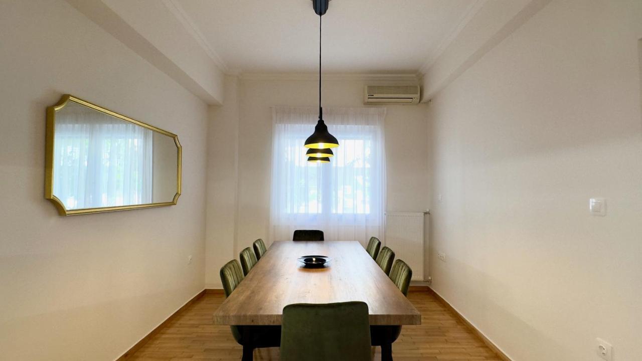 Spacious Luxury Apartment In Athens, Tan Efroniou Exterior photo