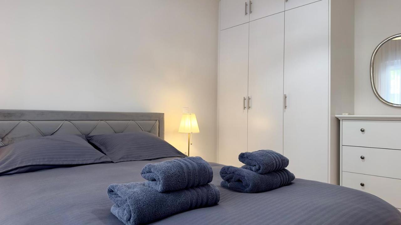 Spacious Luxury Apartment In Athens, Tan Efroniou Exterior photo